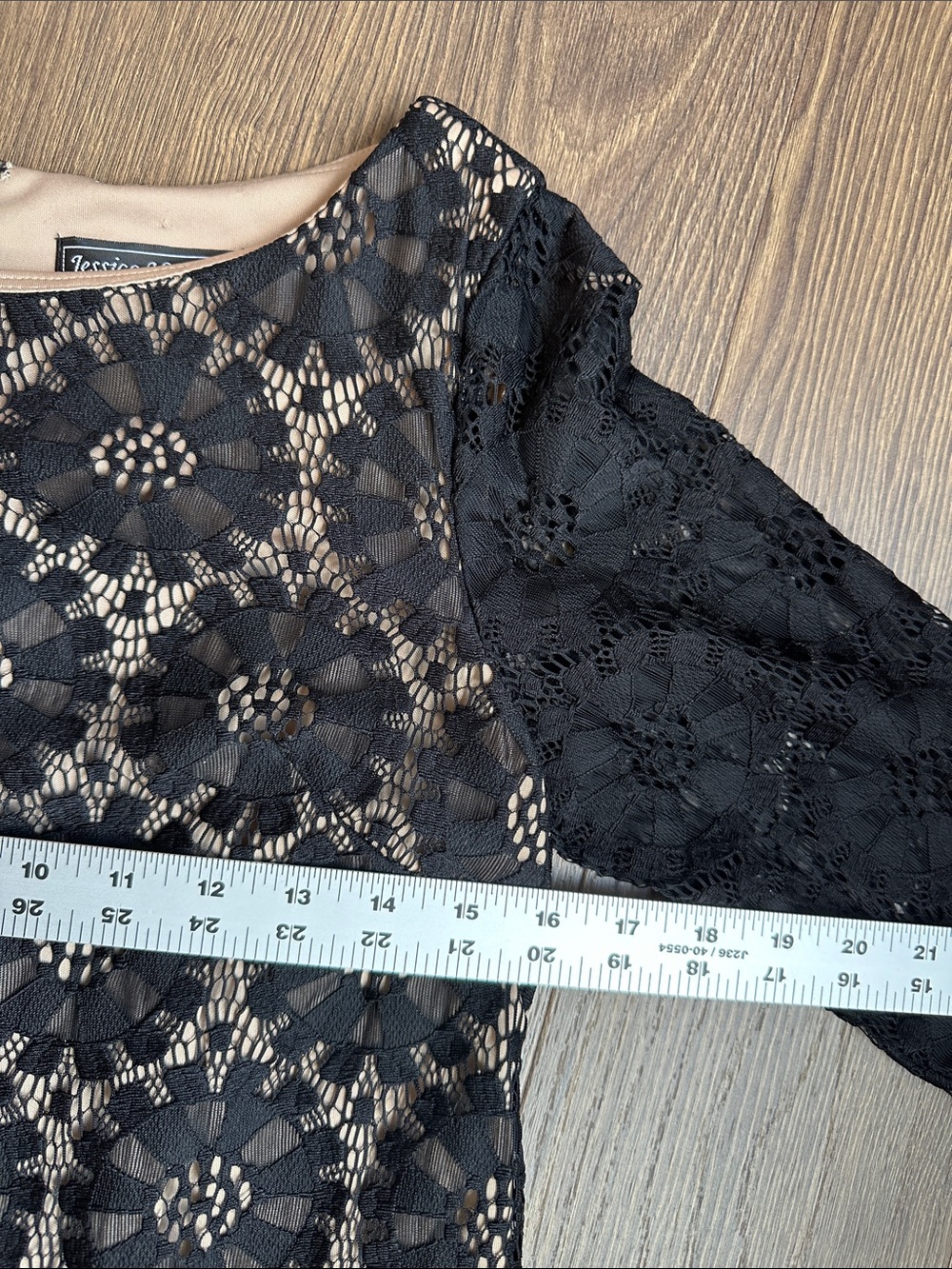 Jessica Howard Black Lace Overlay Dress 10P Petite Long Sleeve Cocktail Partt - Picture 8 of 9